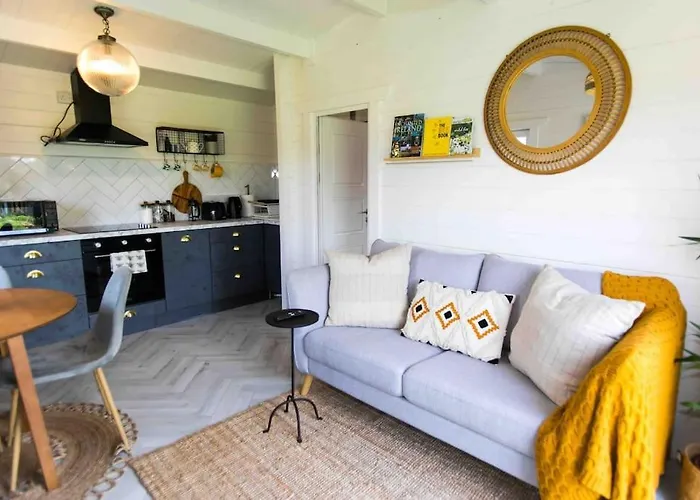 The Apiary Chalet Killarney