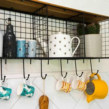 The Apiary Alpesi faház